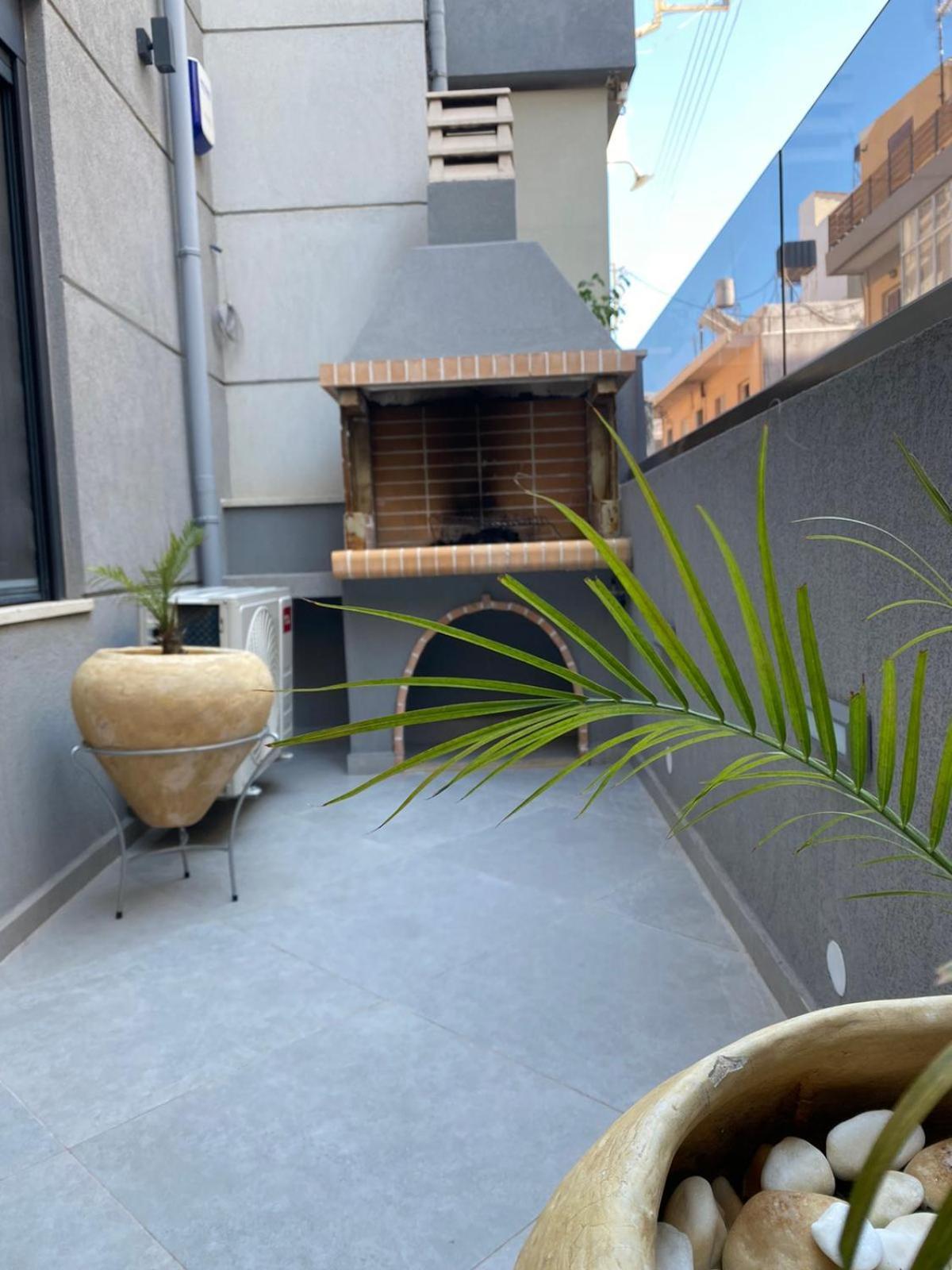 فيلا Ivory Style Maisonette Near Downtown كاندية المظهر الخارجي الصورة
